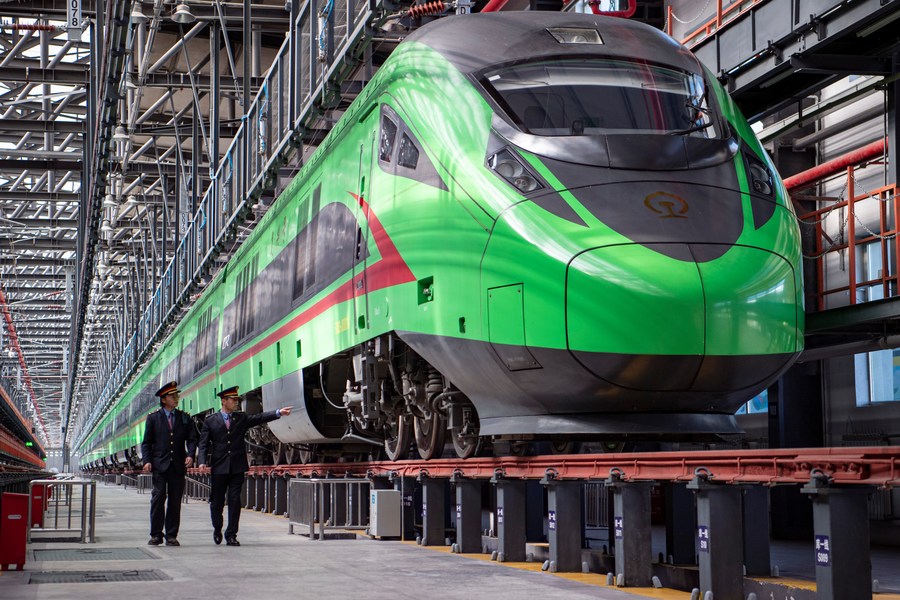 China makes progress in bullet train development
