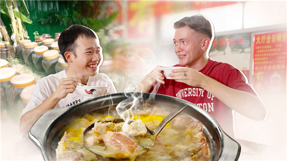 SMELLY BUT TASTY! When foreigner meets Foshan Smelly Vinegar