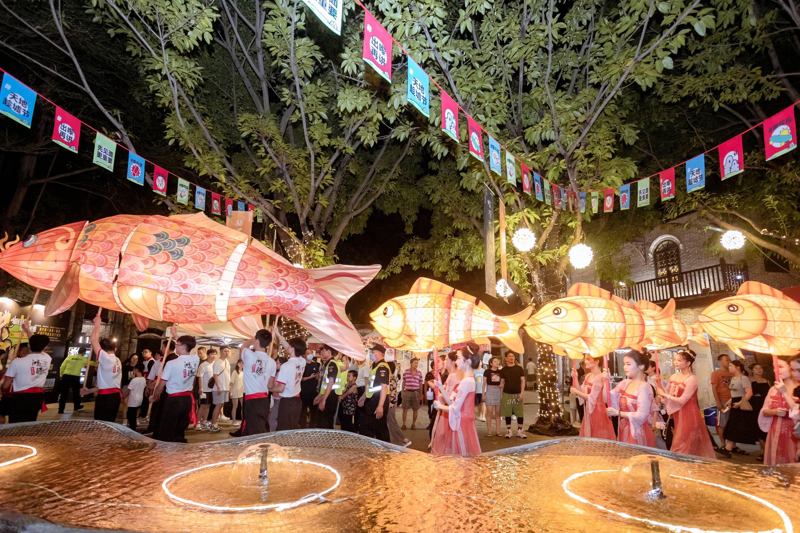 Splendors of Canton: Night Cultural Experience in Foshan Ancient Town
